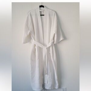 Monarch Cypress Unisex Bath Robe White OSFM Zyia Active